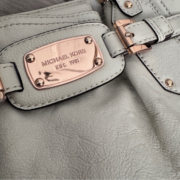 Michael Kors Gansevoort Ivory Cream Crossbody Shoulder Bag Tote with Rose Gold - Picture 5 of 17